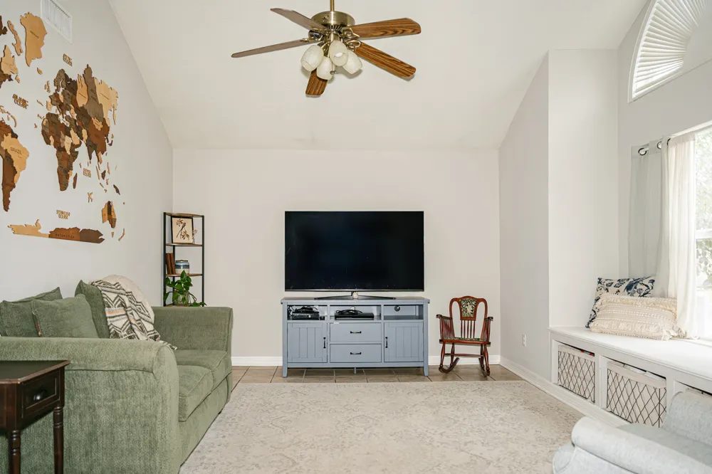 450 Biscayne Street Giddings, TX 78942