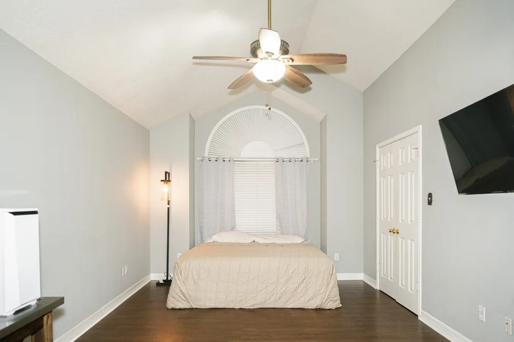 450 Biscayne Street Giddings, TX 78942