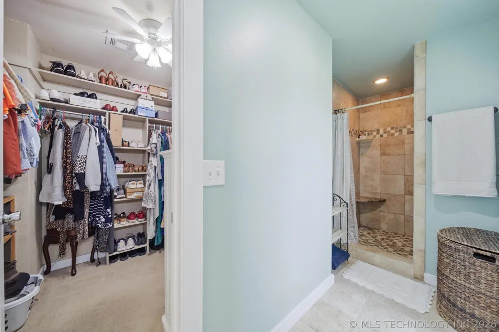 14252 E Lake Drive Claremore, OK 74017