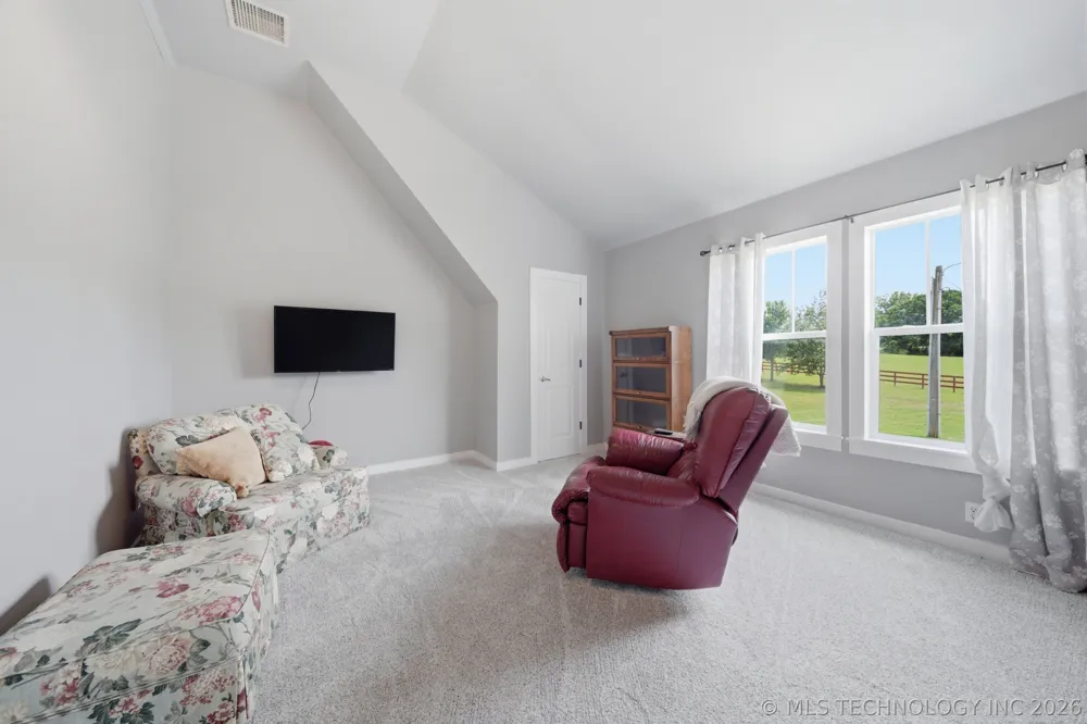 14252 E Lake Drive Claremore, OK 74017