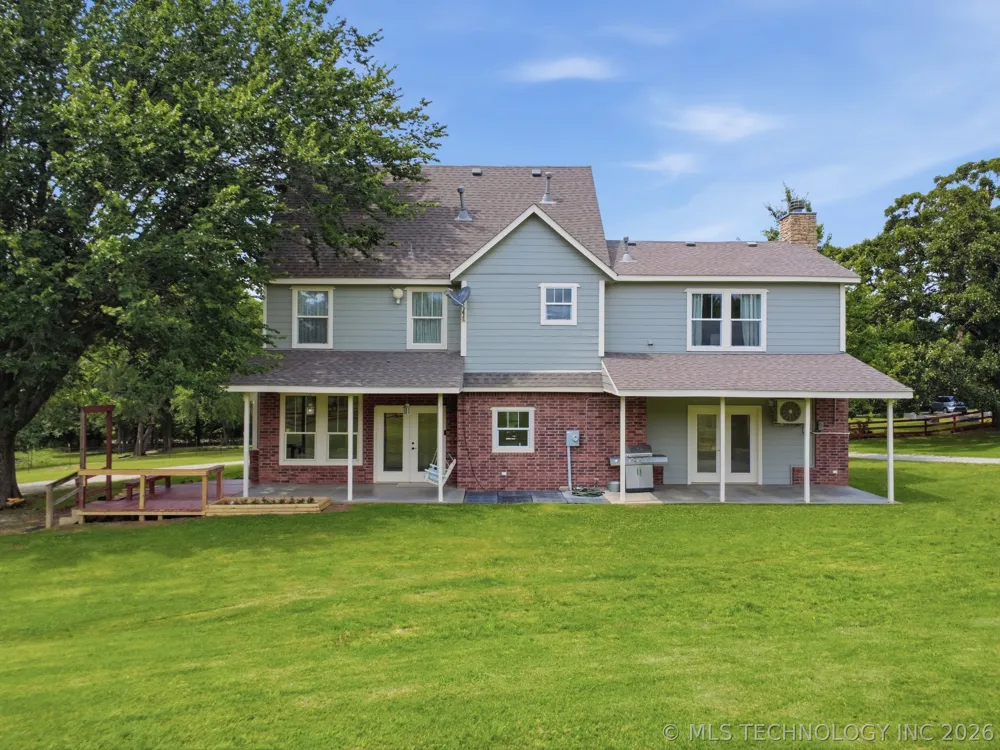 14252 E Lake Drive Claremore, OK 74017