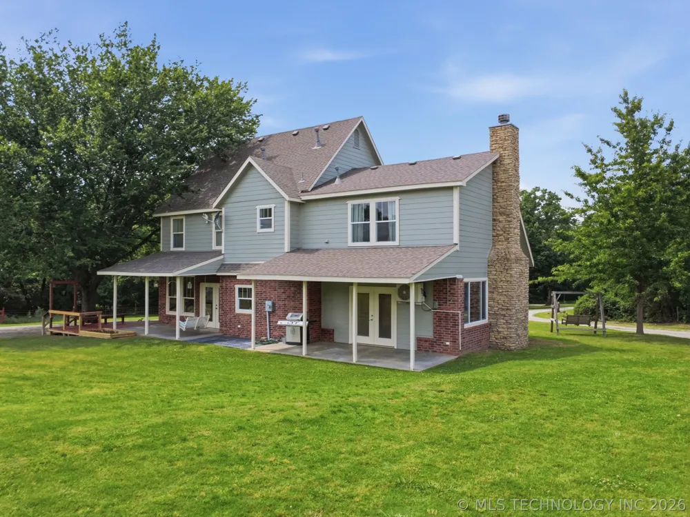 14252 E Lake Drive Claremore, OK 74017