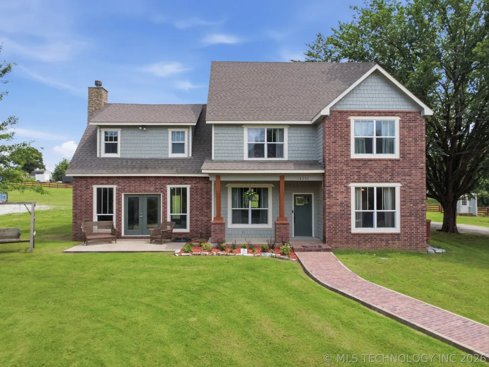 14252 E Lake Drive Claremore, OK 74017