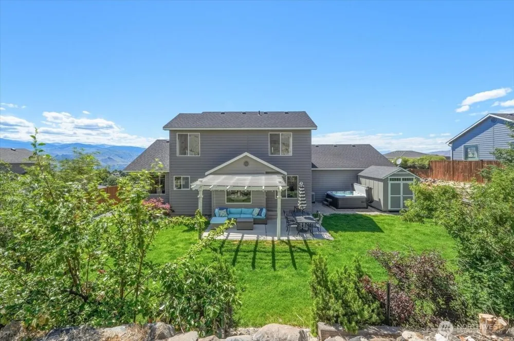 1255 Wheatridge Drive East Wenatchee, WA 98802