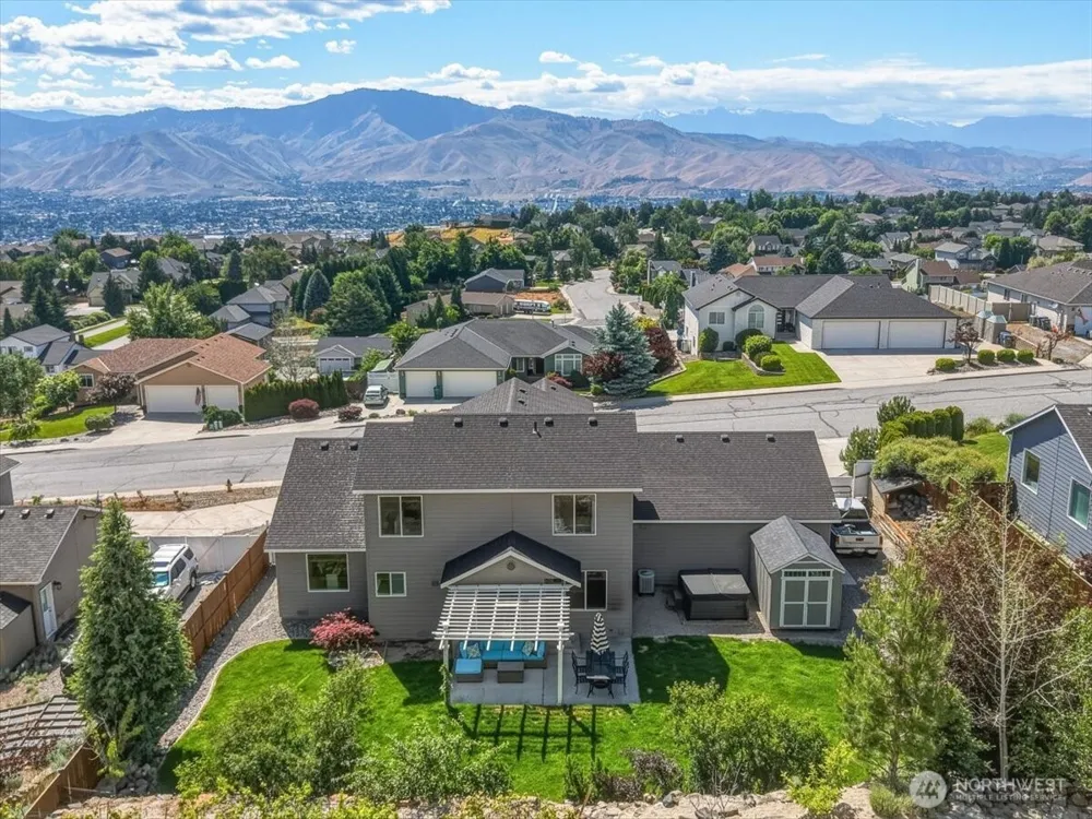 1255 Wheatridge Drive East Wenatchee, WA 98802
