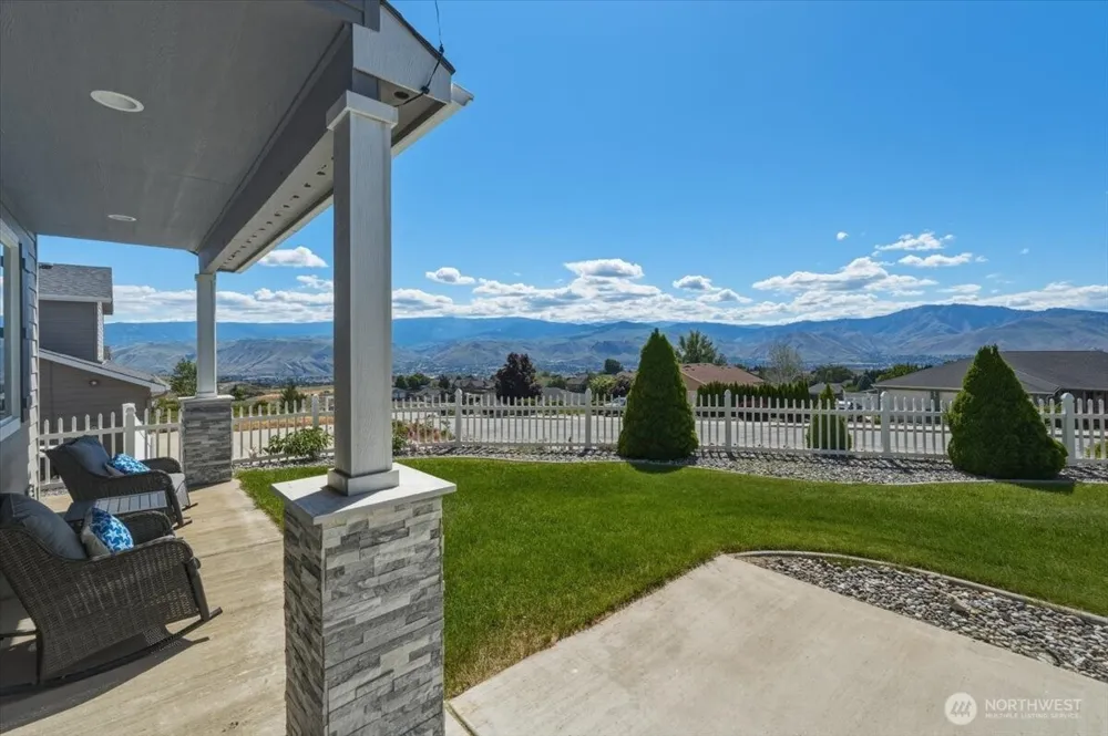 1255 Wheatridge Drive East Wenatchee, WA 98802
