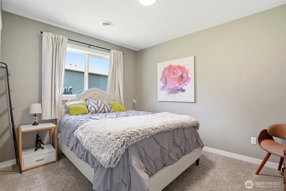 200 Red Hawk Drive Castle Rock, WA 98611