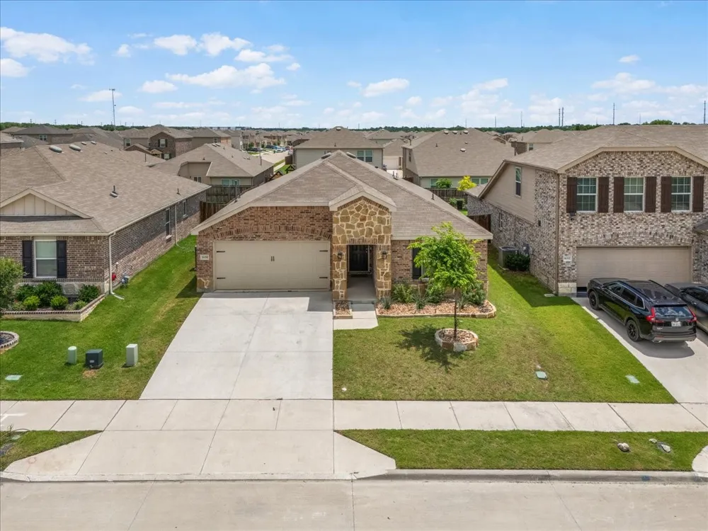 16016 Wanderer Lane Haslet, TX 76052