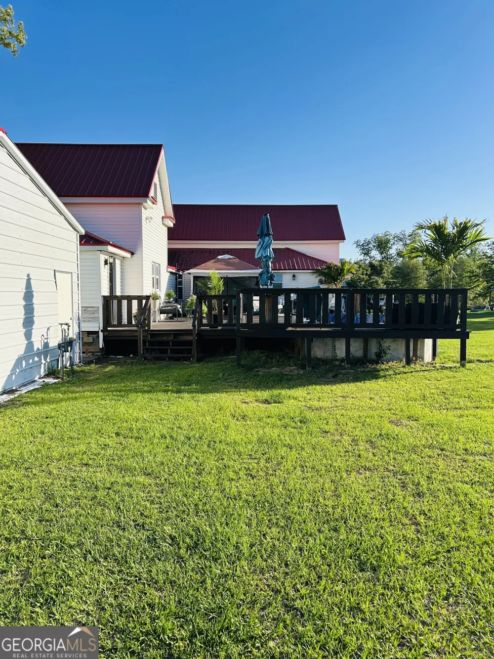 5065 Ten Mile RD Baxley, GA 31513