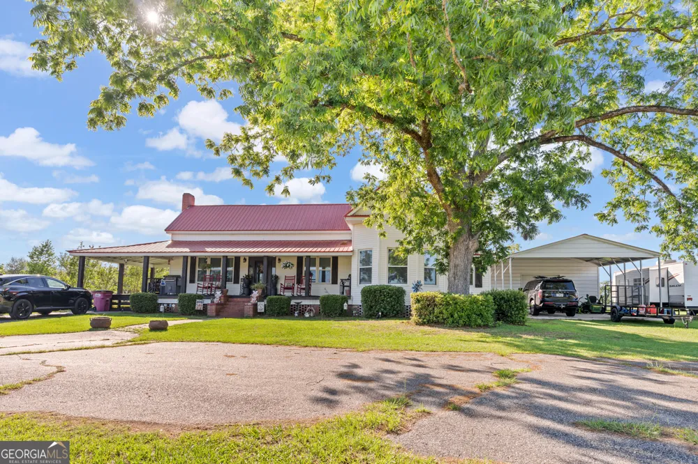 5065 Ten Mile RD Baxley, GA 31513
