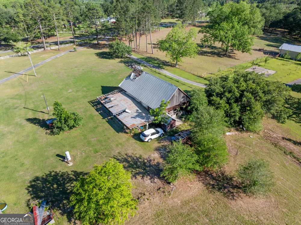 5065 Ten Mile RD Baxley, GA 31513