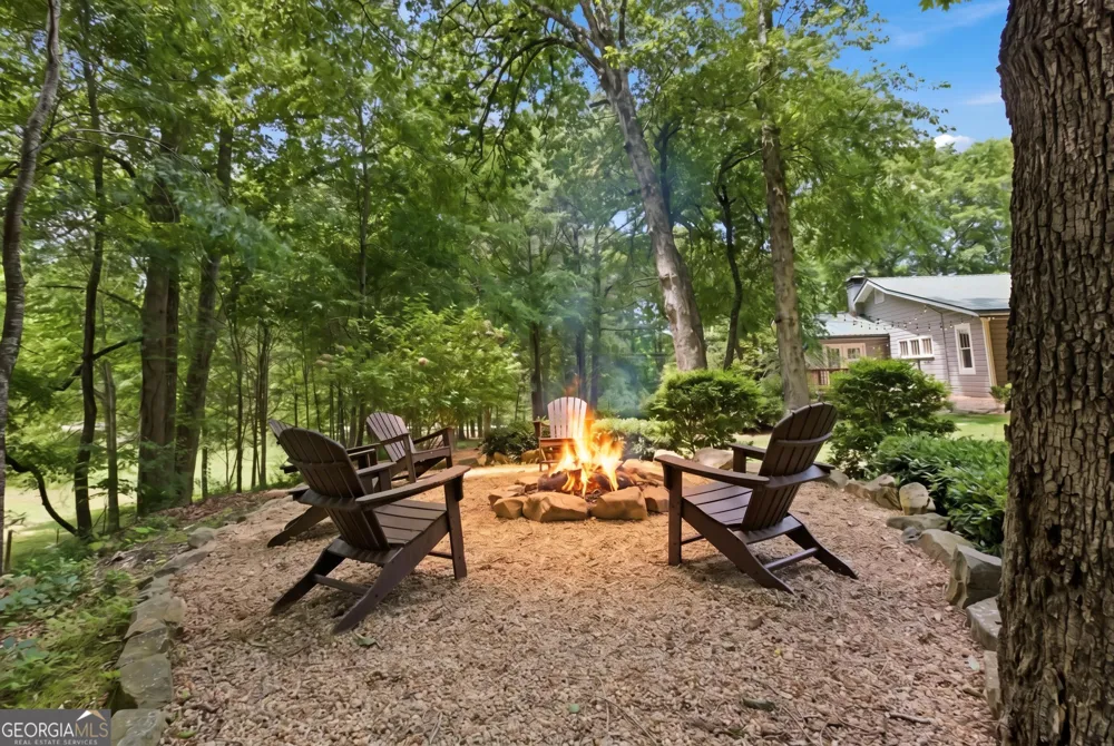 4670 Highway 123 Toccoa, GA 30577