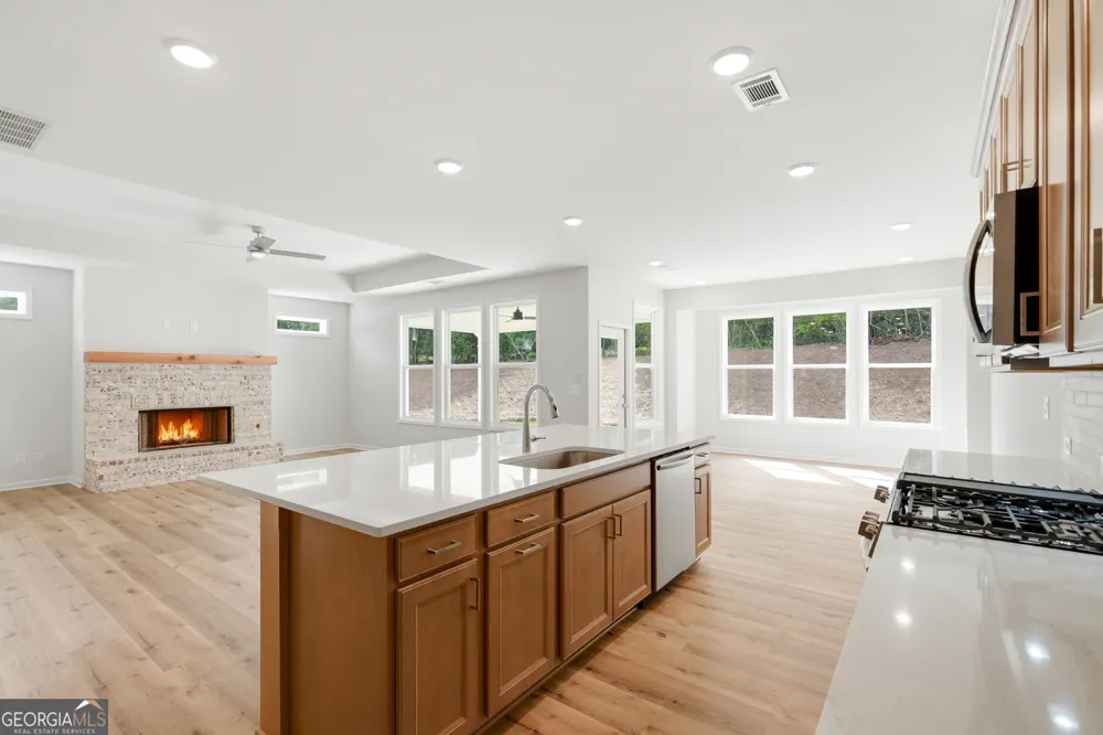 618 Sweetgrass DR Demorest, GA 30535