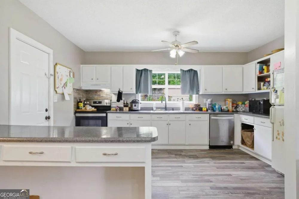 400 Sam Love RD Rocky Face, GA 30740