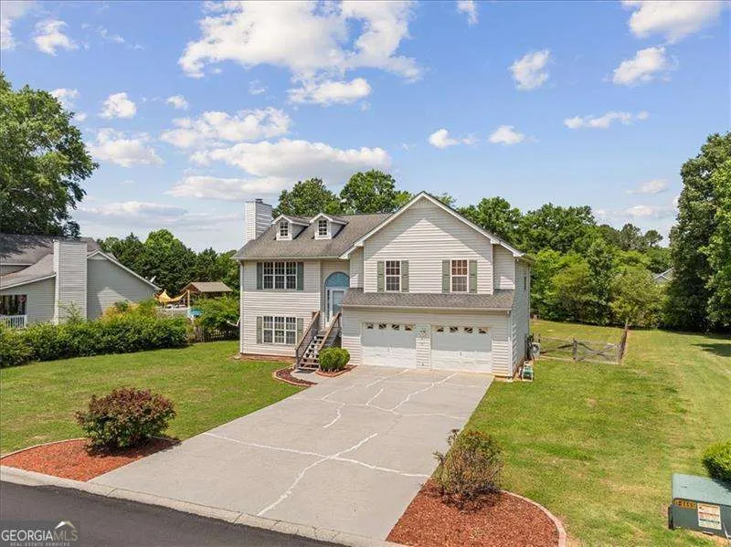 143 Honeysuckle DR SE Calhoun, GA 30701