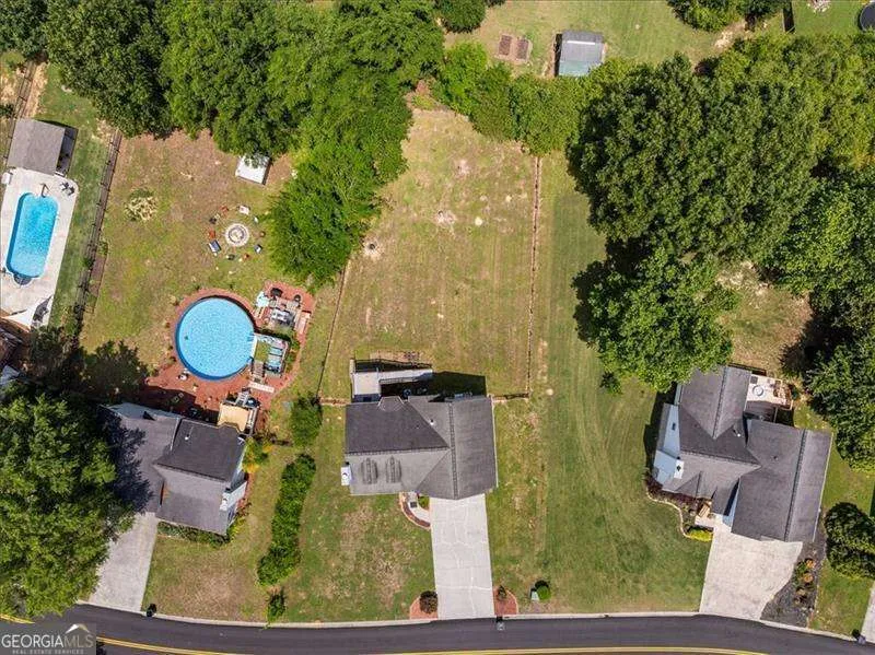 143 Honeysuckle DR SE Calhoun, GA 30701