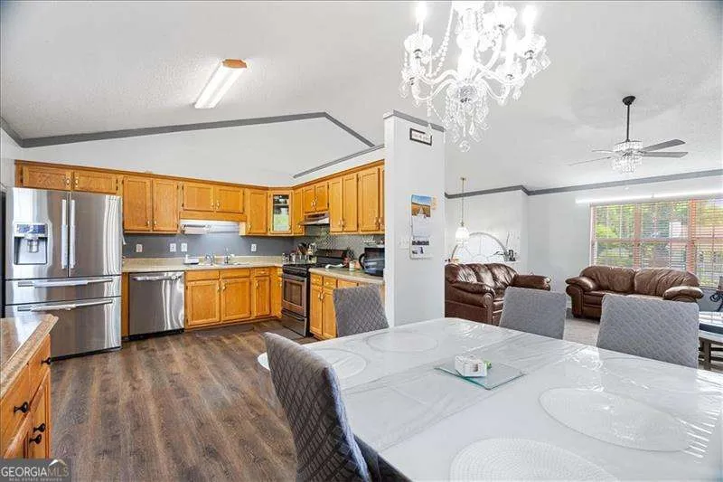 143 Honeysuckle DR SE Calhoun, GA 30701