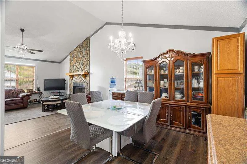 143 Honeysuckle DR SE Calhoun, GA 30701