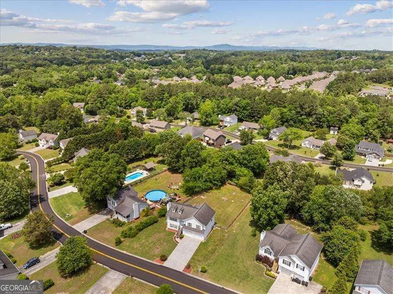 143 Honeysuckle DR SE Calhoun, GA 30701