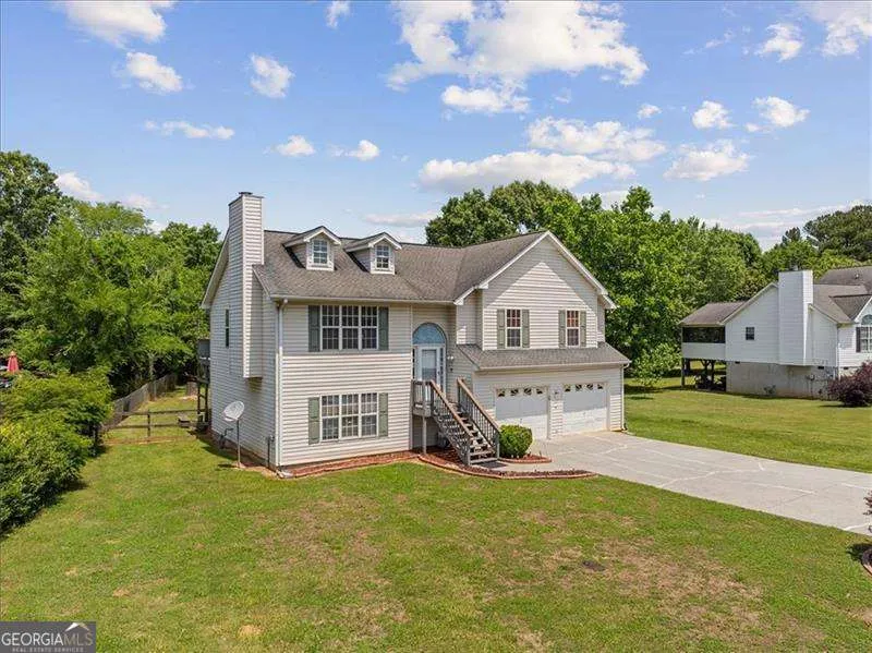 143 Honeysuckle DR SE Calhoun, GA 30701