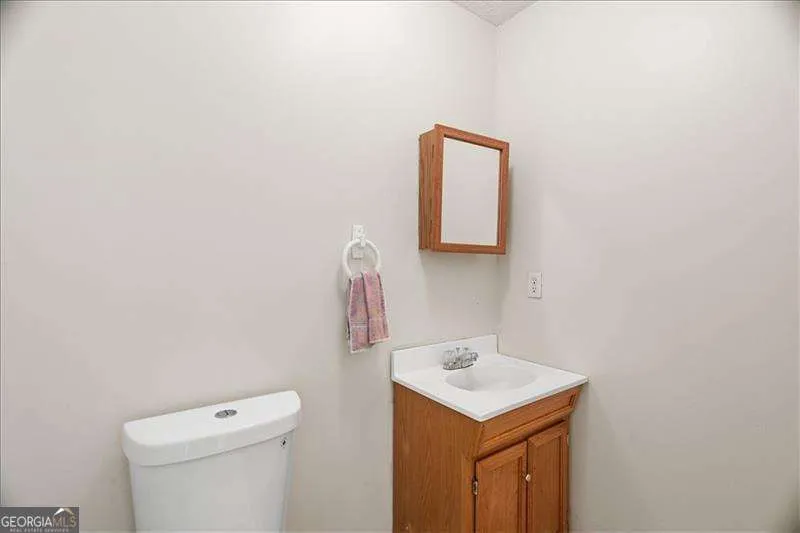 143 Honeysuckle DR SE Calhoun, GA 30701