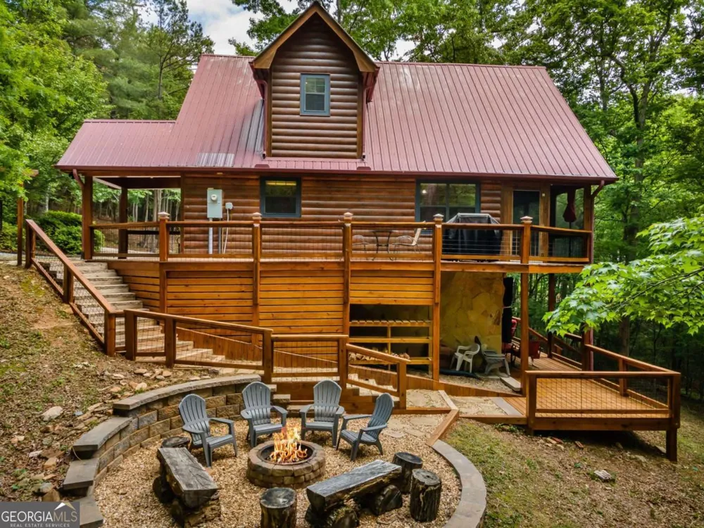 294 Oakwood TRL Mineral Bluff, GA 30559