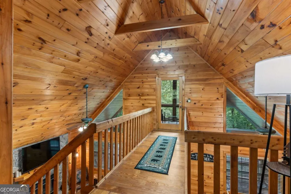 294 Oakwood TRL Mineral Bluff, GA 30559