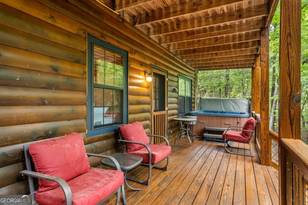 294 Oakwood TRL Mineral Bluff, GA 30559