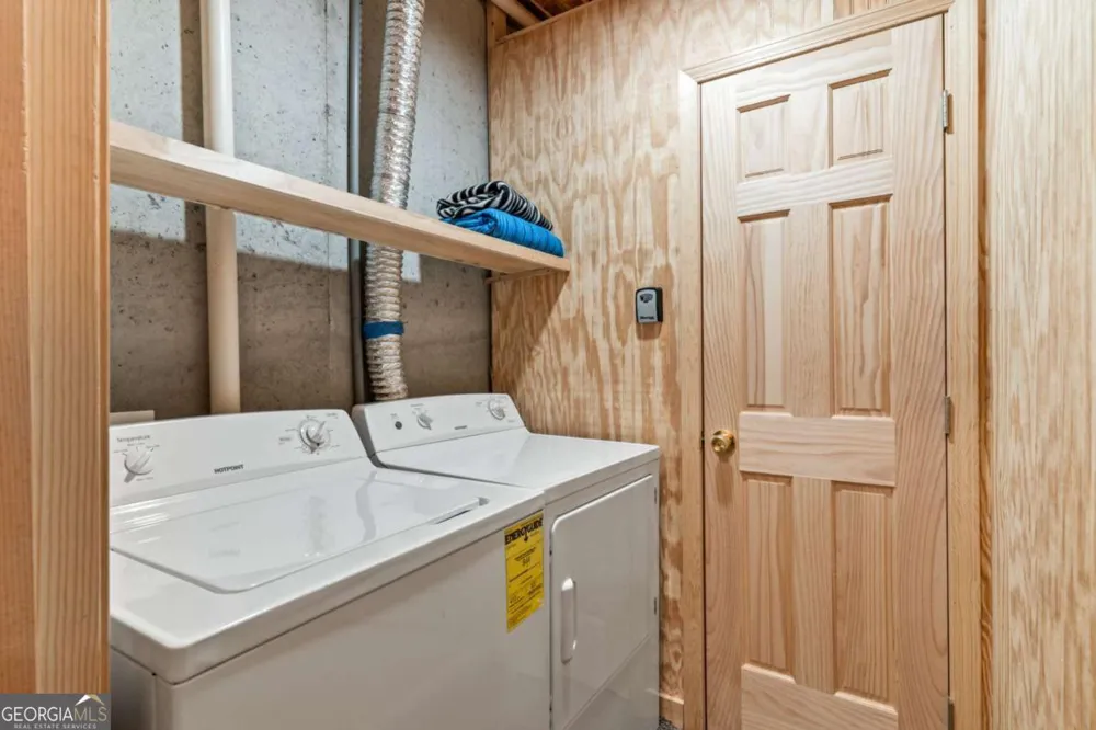 294 Oakwood TRL Mineral Bluff, GA 30559