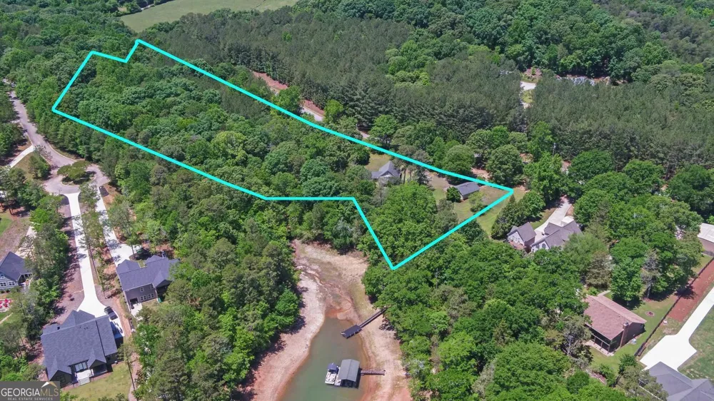 194 Harvey LN Lavonia, GA 30553