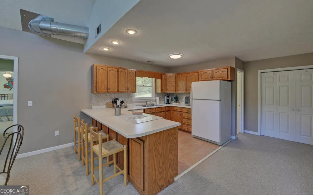 194 Harvey LN Lavonia, GA 30553
