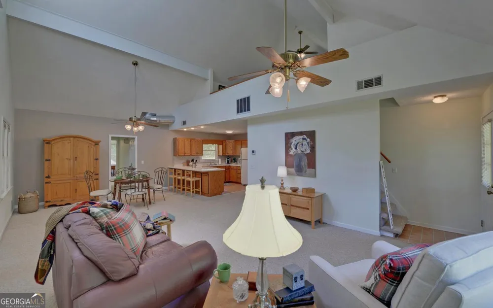 194 Harvey LN Lavonia, GA 30553