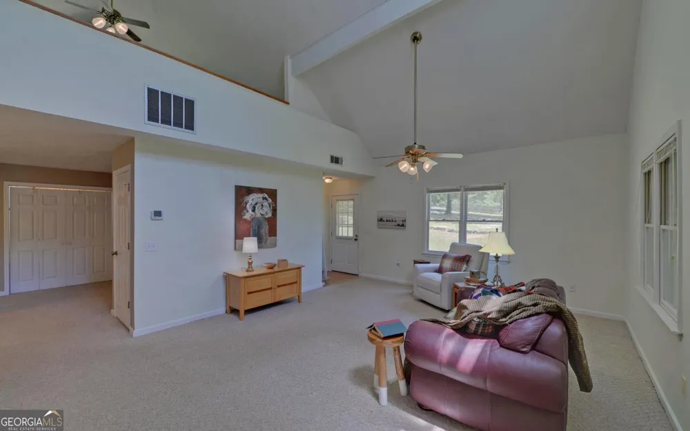 194 Harvey LN Lavonia, GA 30553