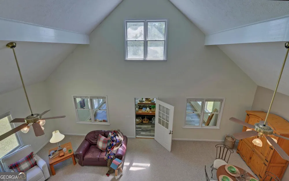 194 Harvey LN Lavonia, GA 30553
