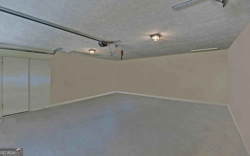 194 Harvey LN Lavonia, GA 30553