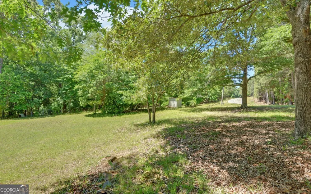 194 Harvey LN Lavonia, GA 30553