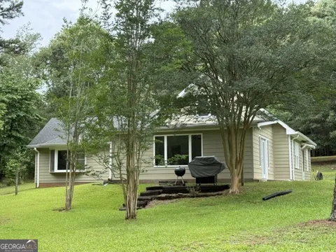 194 Harvey LN