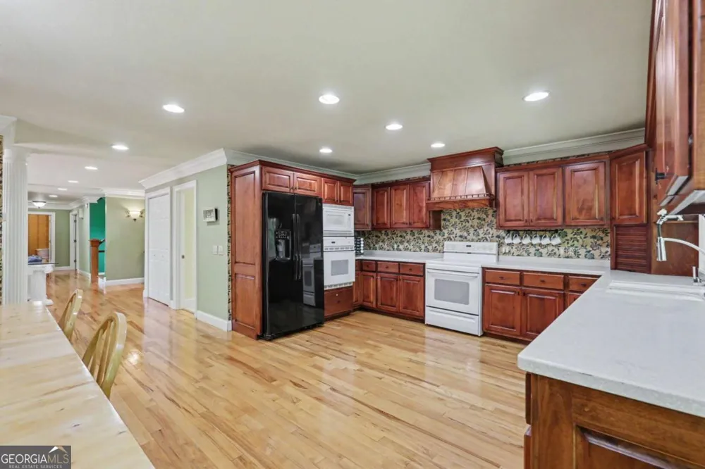 792 Bugscuffle RD Hiawassee, GA 30546