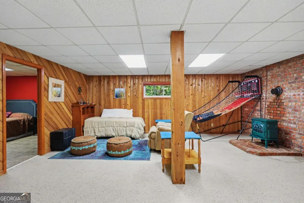 792 Bugscuffle RD Hiawassee, GA 30546