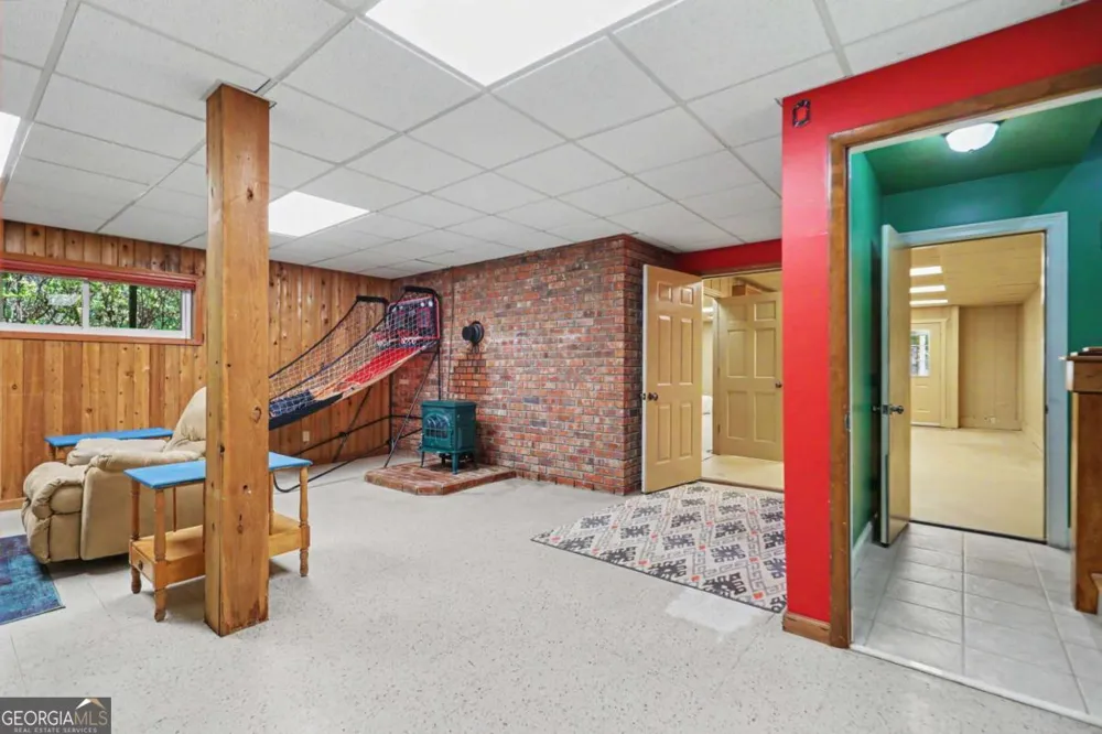 792 Bugscuffle RD Hiawassee, GA 30546