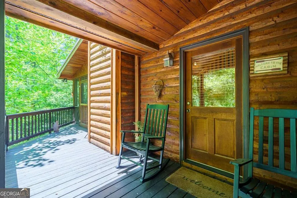 284 The Woods RD Mineral Bluff, GA 30559