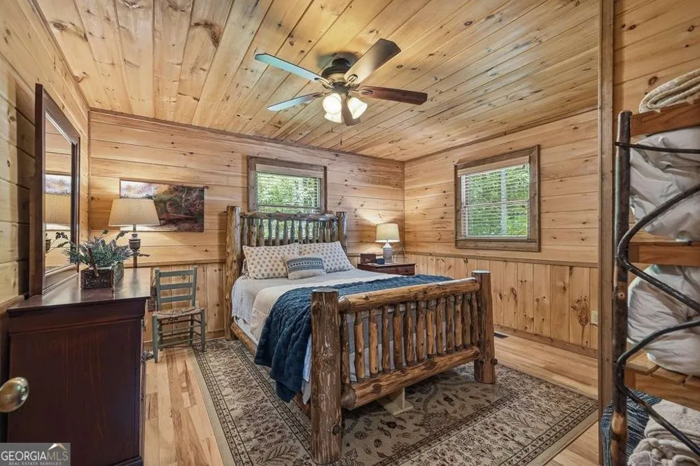 284 The Woods RD Mineral Bluff, GA 30559