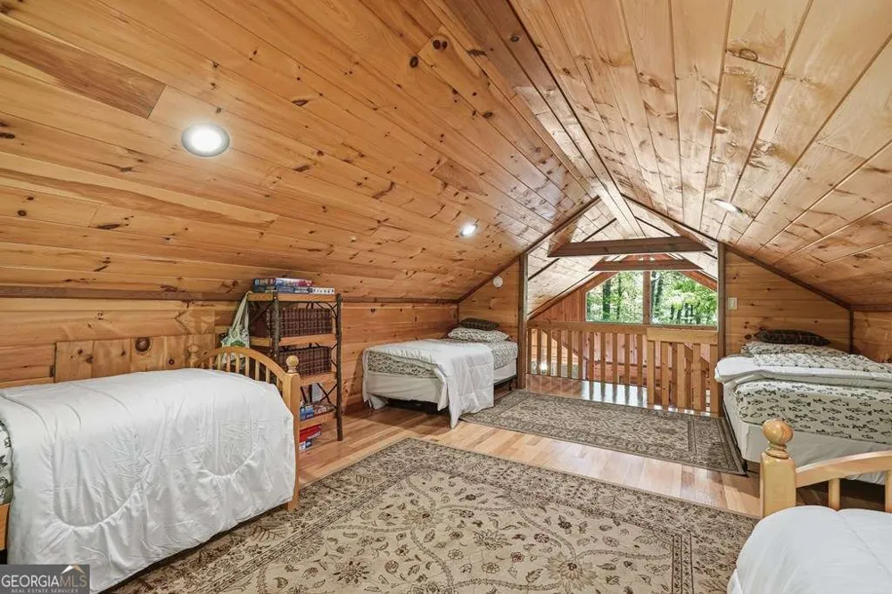 284 The Woods RD Mineral Bluff, GA 30559