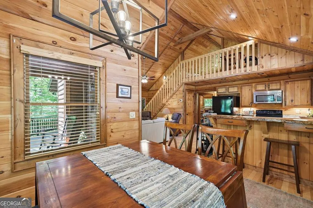 284 The Woods RD Mineral Bluff, GA 30559