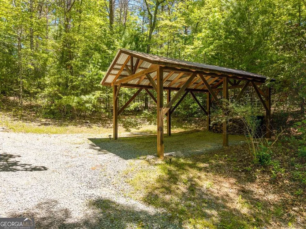 284 The Woods RD Mineral Bluff, GA 30559