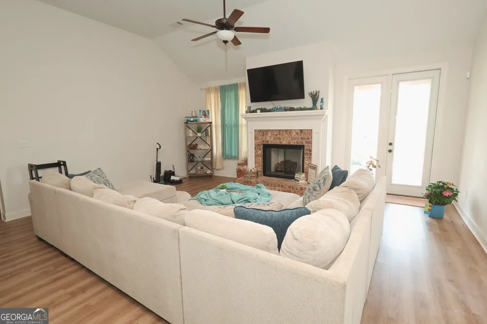 110 Gwendolyn AVE Perry, GA 31069