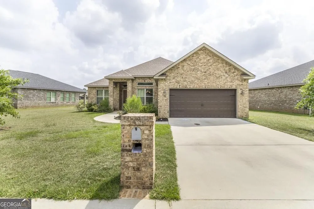 110 Gwendolyn AVE Perry, GA 31069