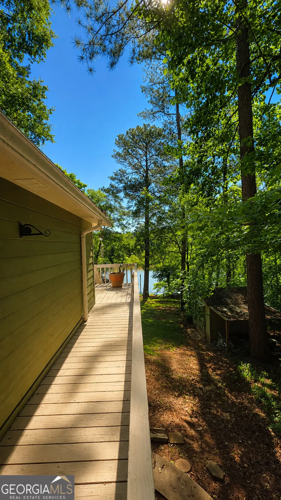 356 Anchor Point DR Eatonton, GA 31024