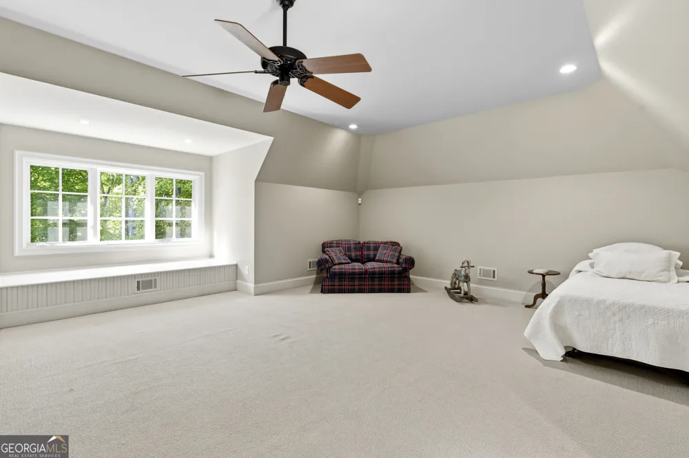 1955 Alec Mountain RD Clarkesville, GA 30523