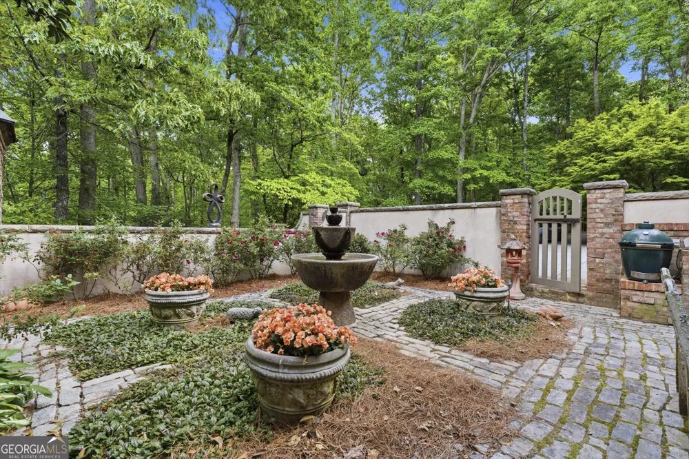 1955 Alec Mountain RD Clarkesville, GA 30523